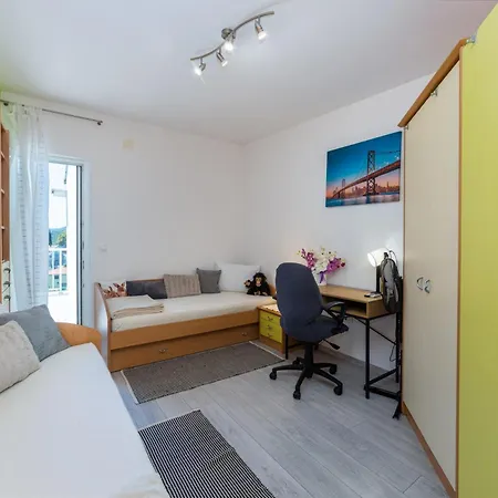 Apartman Seven Lakes דירה